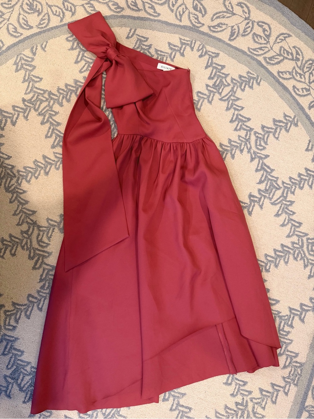 Elliatt Liesel Dress in Berry, Small, NWT - Picture 4 of 8
